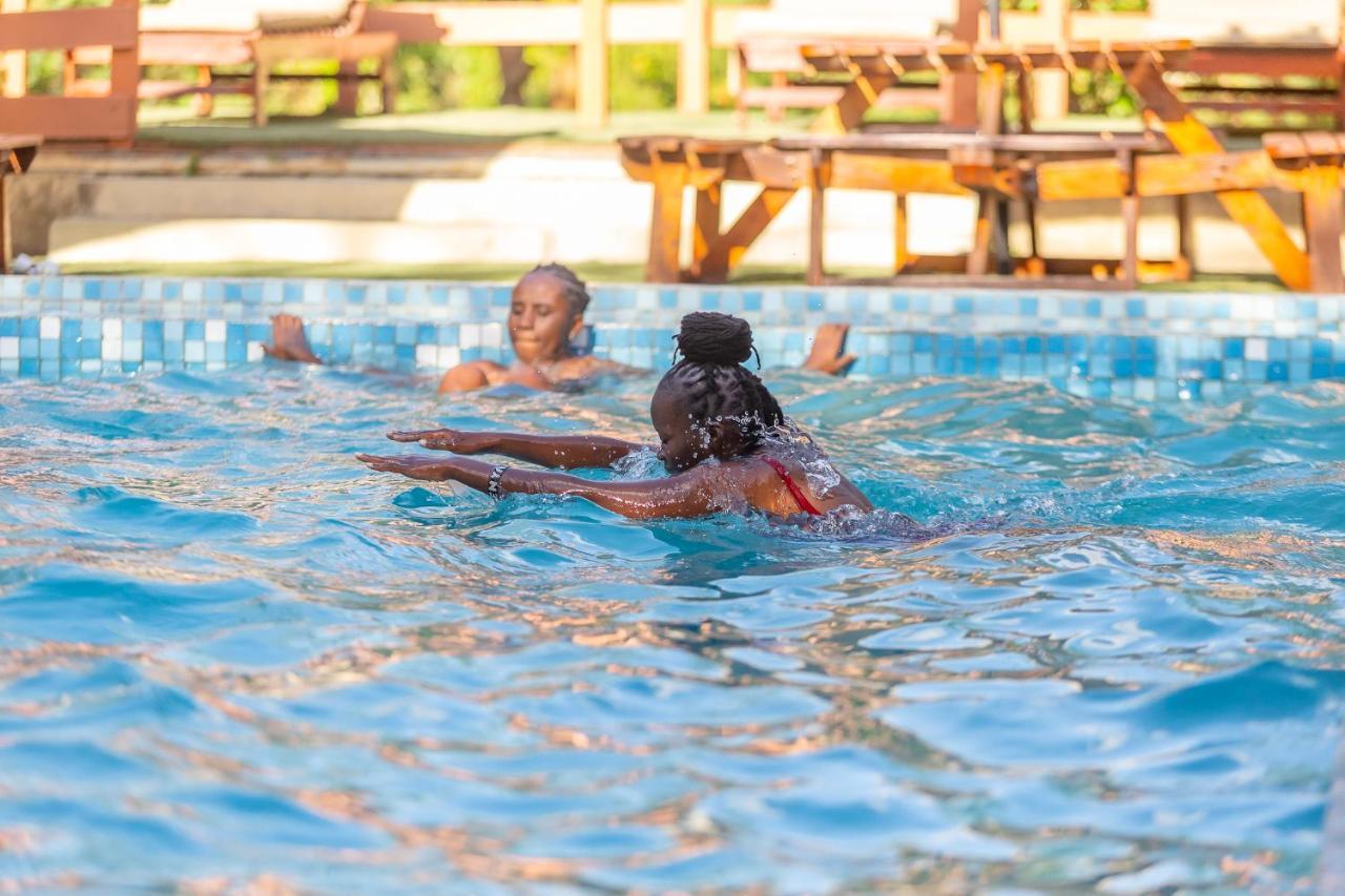Prideinn Mara Camp & Cottages Talek Ngoại thất bức ảnh
